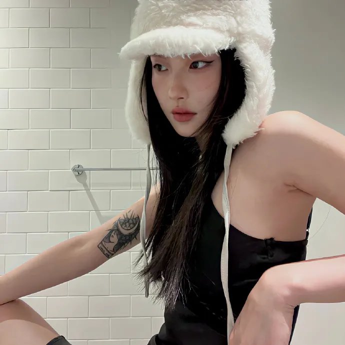 玛丽莲有深黑之眸